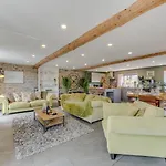 1 Bed In Oc-93264 *