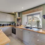 1 Bed In Oc-93264 *