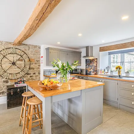 1 Bed In 93264 בית נופש *