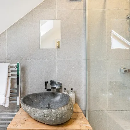 בית נופש 1 Bed In 93264