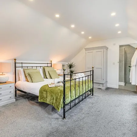 1 Bed In 93264 בית נופש