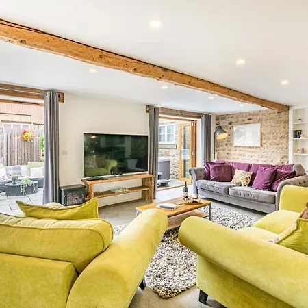 1 Bed In 93264 ריצ'מונד