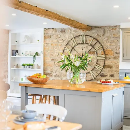 1 Bed In 93264 בית נופש *