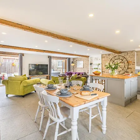 1 Bed In 93264 * ריצ'מונד