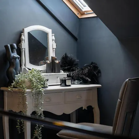 1 Bed In Oc-93264 리치먼드