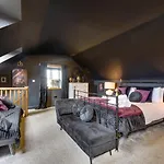 1 Bed In Oc-93264 Ferienhaus *