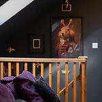 1 Bed In Oc-93264 *
